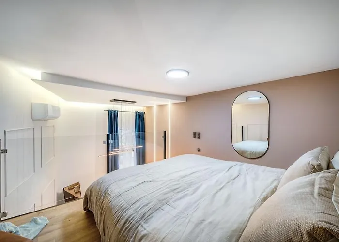 Modern Oasis In Roekk Street By Newave Apartments